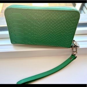 Gigi New York, Leather Wristlet, Eucalyptus Green